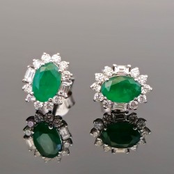 Minđuše od belog  zlata sa smaragdima i brilijantima 542-165