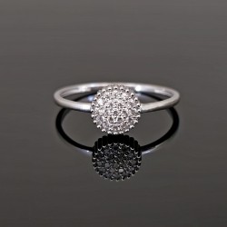 Prsten od belog zlata sa cirkonima 0404-119