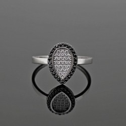 Prsten od belog zlata sa cirkonima 0520-150