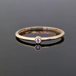 Prsten od žutog zlata sa cirkonom 19-070