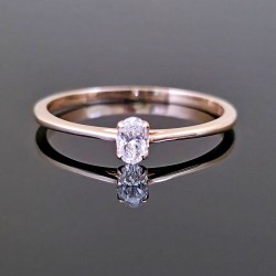 Prsten sa 0.15ct oval dijamantom od žutog zlata. 341-250