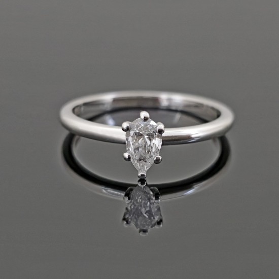 Prsten sa Dijamantom. Pear brilijant 0.30ct 0105-203