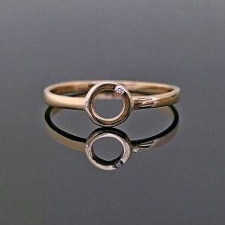 Prsten sa cirkonom od žutog zlata 23-104