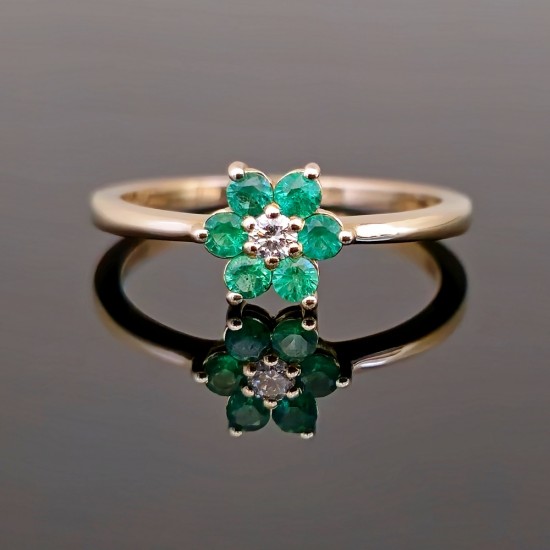 Prsten žuto zlato sa smaragdima I brilijantom 0114-183