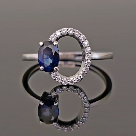 Prsten sa oval safirom I brilijantima 0201-191