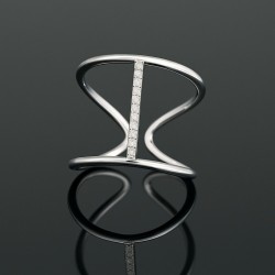 Prsten od belog zlata sa dijamantima 395-238